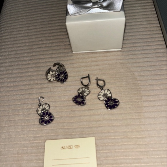 Jewelry set - Picture 5 of 5